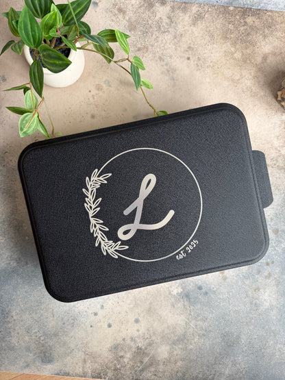 Cake Pan with Engraved Lid